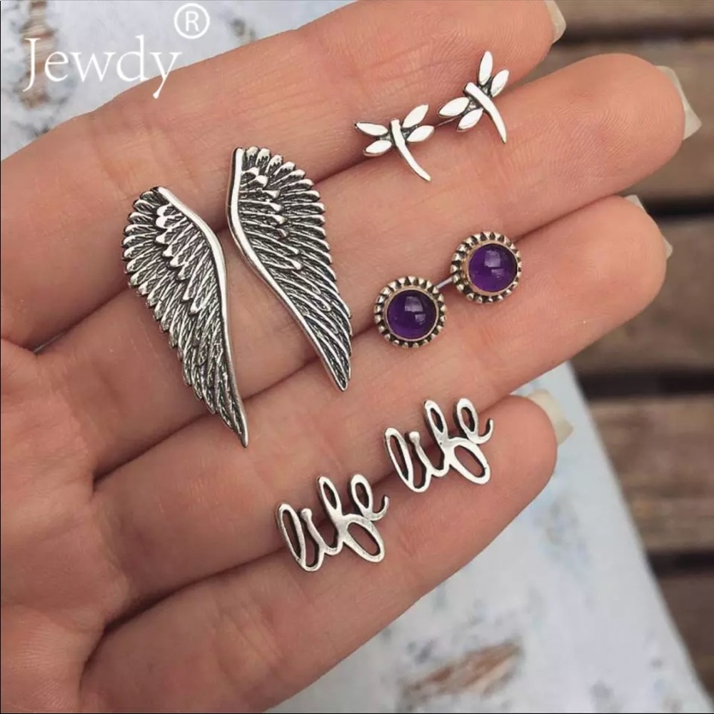 4 Pair Fashion Earrings